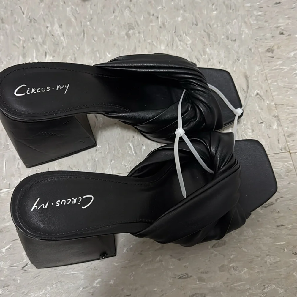NEW! Circus by Sam Edelman Marianna Woven Slide Sandal- 10 ✈️ & 6.5🚛 & 5.5🚕